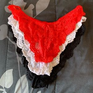 🔺 3 pair medium lace panties 🔺 SOLD